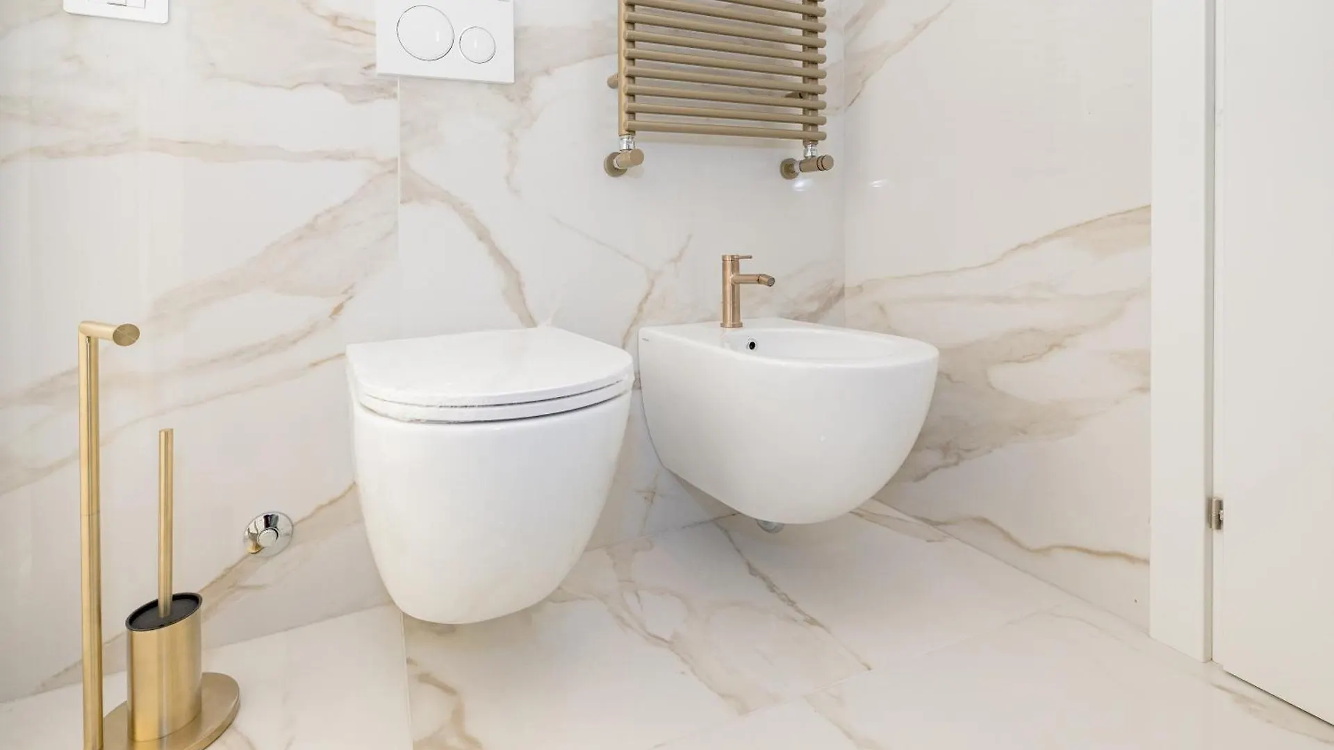 4Co4 - Duomo - Luxurious - Large - Central Mediolan Apartament