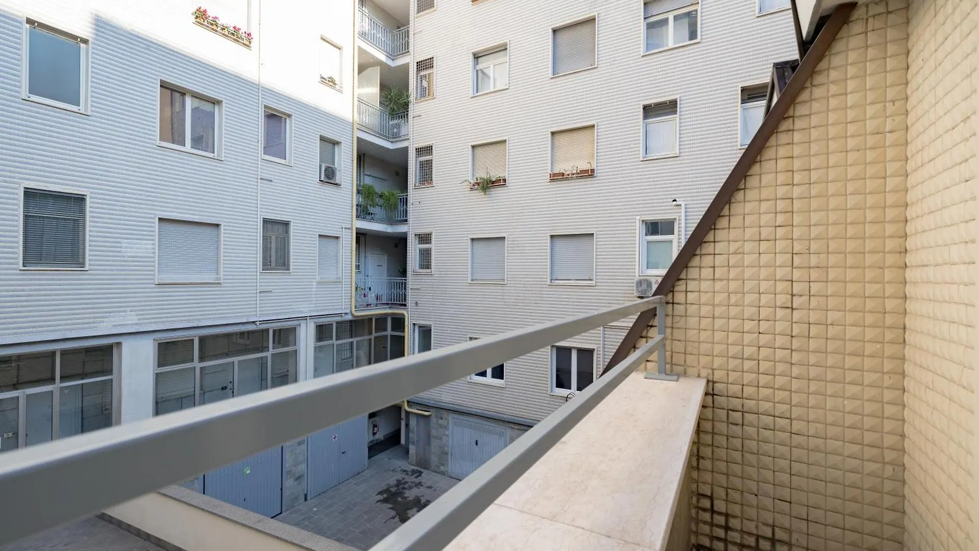 Apartament 4Co4 - Duomo - Luxurious - Large - Central Mediolan