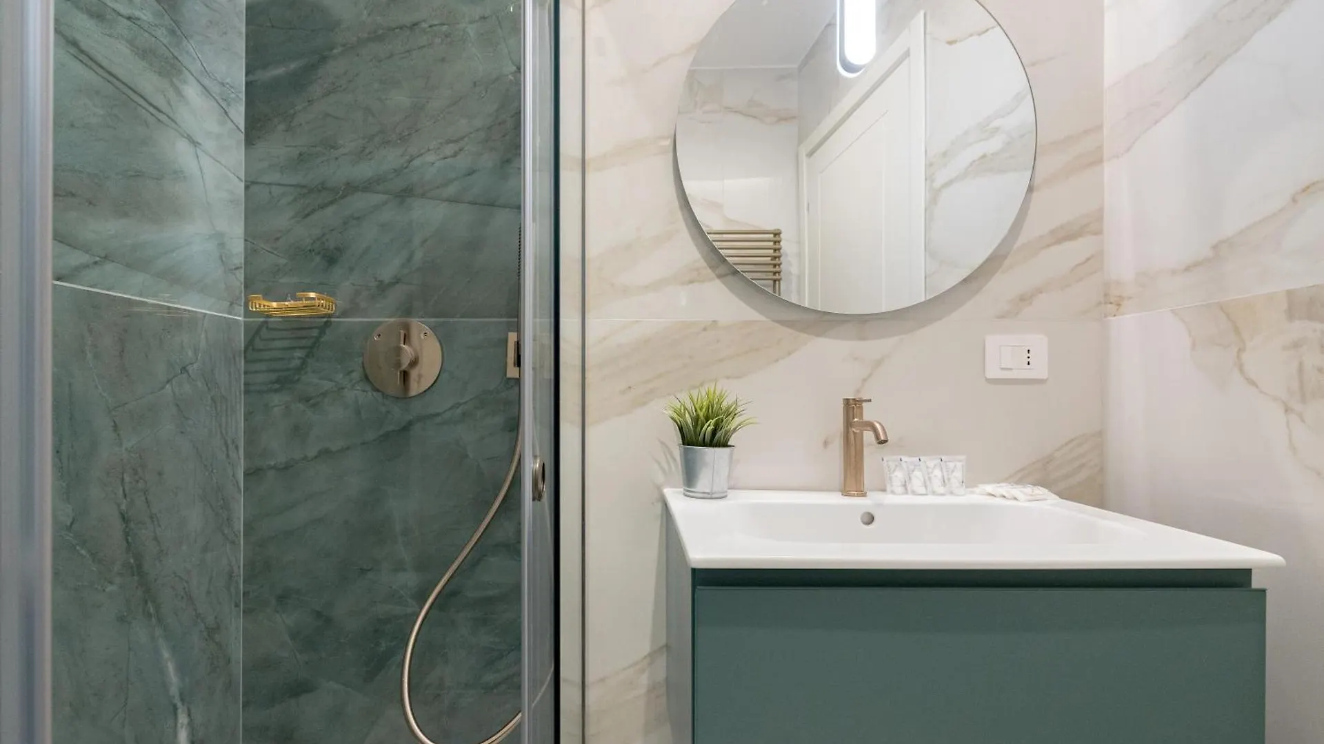 4Co4 - Duomo - Luxurious - Large - Central Mediolan Apartament