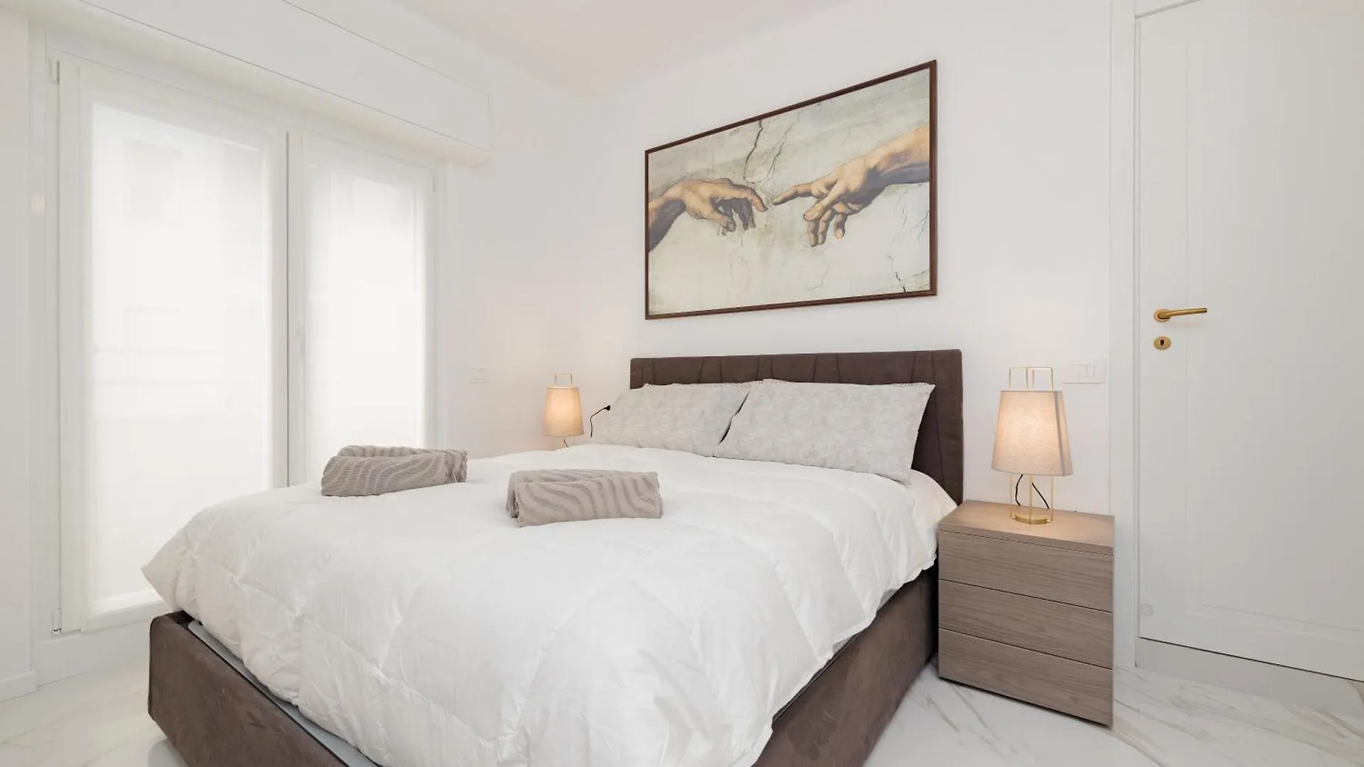 Apartament 4Co4 - Duomo - Luxurious - Large - Central Mediolan