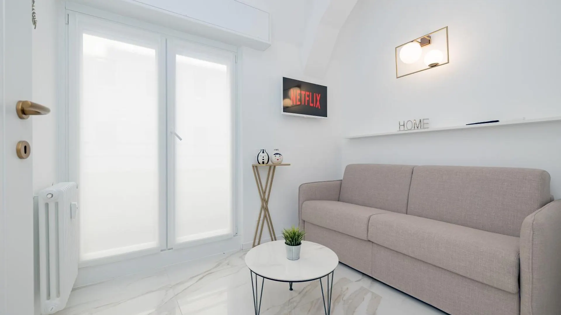 Apartament 4Co4 - Duomo - Luxurious - Large - Central Mediolan Włochy